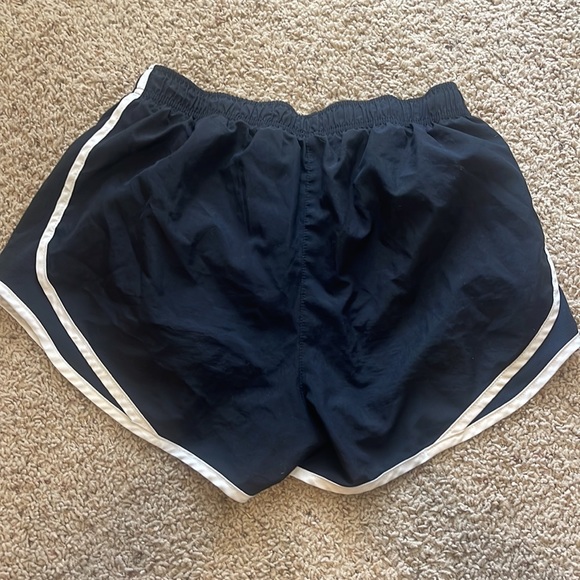 Nike athletic shorts - Picture 2 of 3